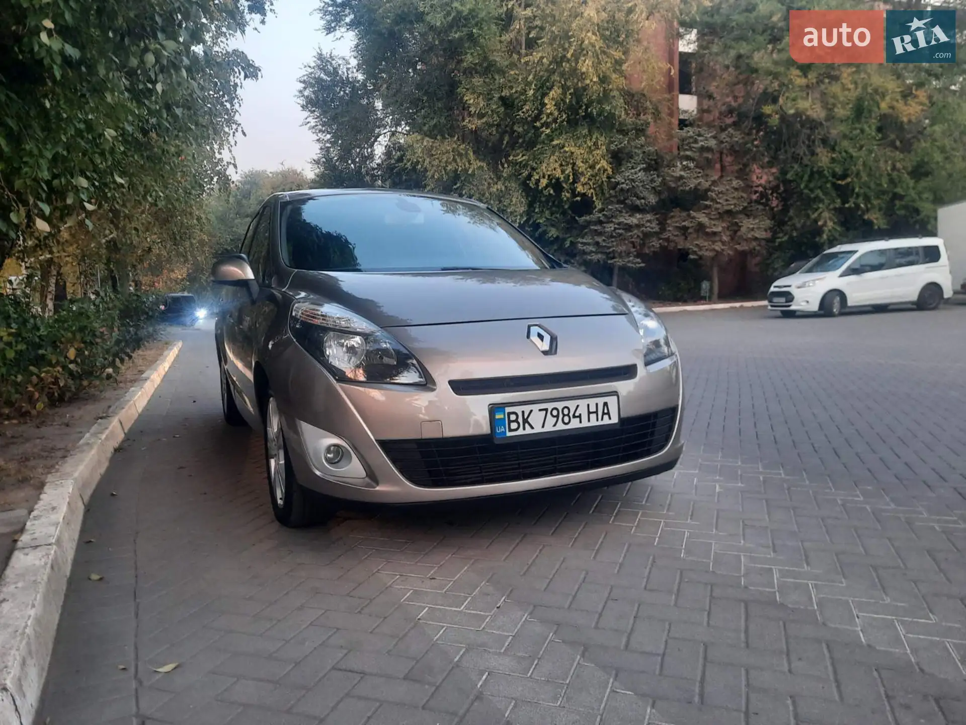 2010 Renault Scenic - мініатюра 5