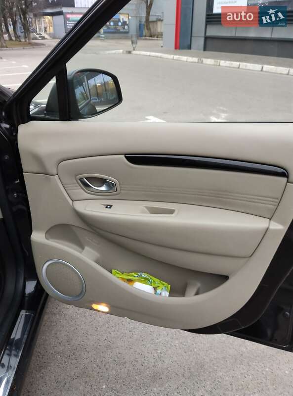 Минивэн Renault Scenic 2009 в Харькове