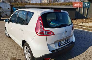Минивэн Renault Scenic 2011 в 