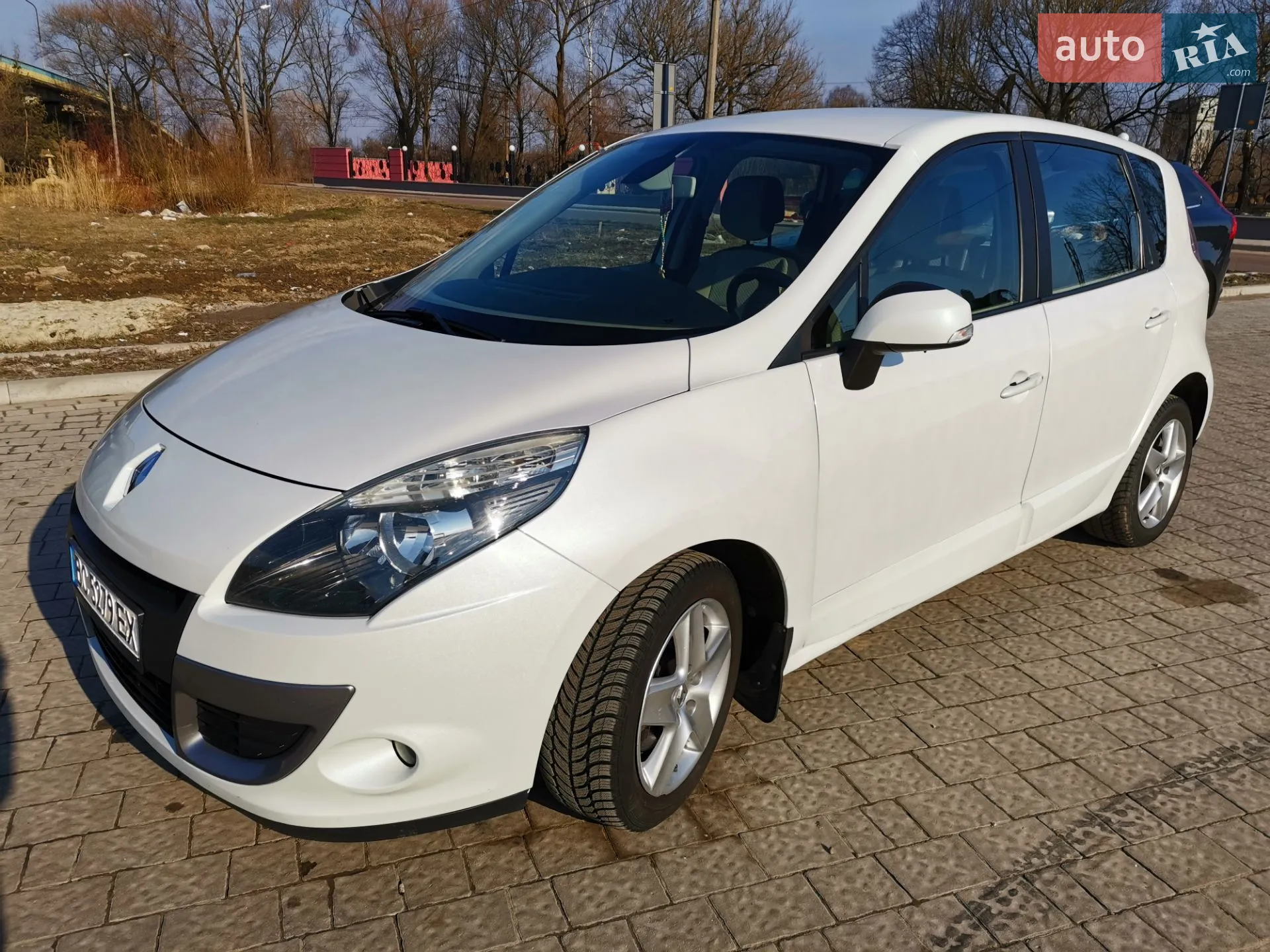 2011 Renault Scenic - фото 1