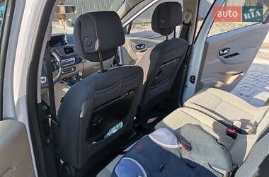 Минивэн Renault Scenic 2011 в 