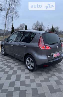 Минивэн Renault Scenic 2010 в Нежине