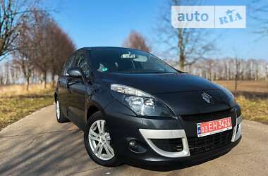 Мінівен Renault Scenic 2009 в Рівному