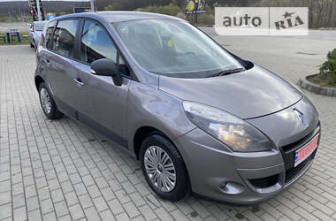 Минивэн Renault Scenic 2010 в Мукачево