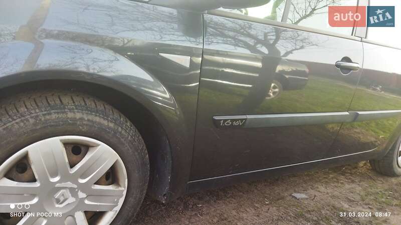 Минивэн Renault Scenic 2006 в Кременчуге