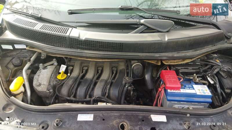 Минивэн Renault Scenic 2006 в Кременчуге