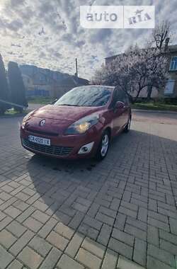 Минивэн Renault Scenic 2010 в Черкассах