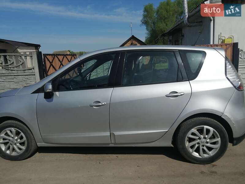 Минивэн Renault Scenic 2012 в Прилуках