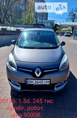 Минивэн Renault Scenic 2013 в Ровно