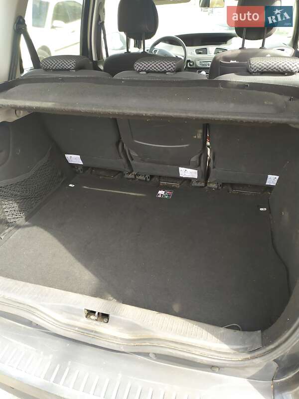 Минивэн Renault Scenic 2011 в Львове
