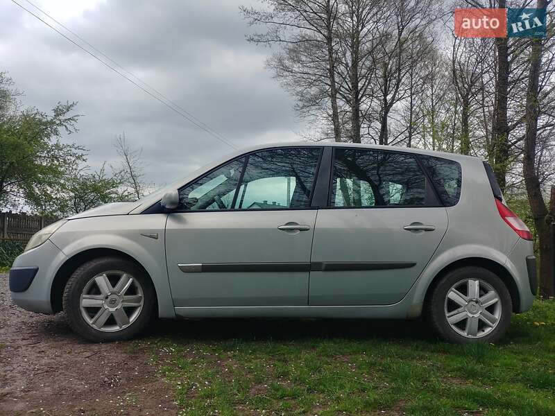 Минивэн Renault Scenic 2004 в Шептицькому