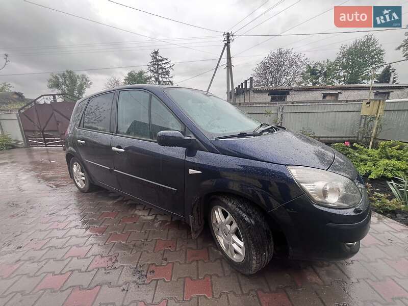 Мінівен Renault Scenic 2008 в Бродах