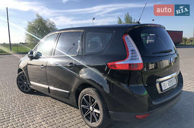 Минивэн Renault Scenic 2012 в 