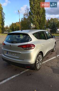 Минивэн Renault Scenic 2017 в 