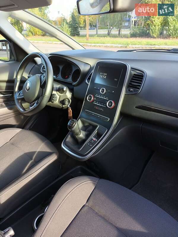Минивэн Renault Scenic 2017 в Черкассах фото 27 Минивэн Renault Scenic 2017 в Черкассах