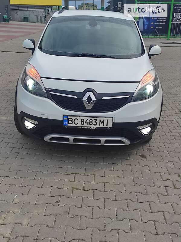 Минивэн Renault Scenic 2015 в Сокале