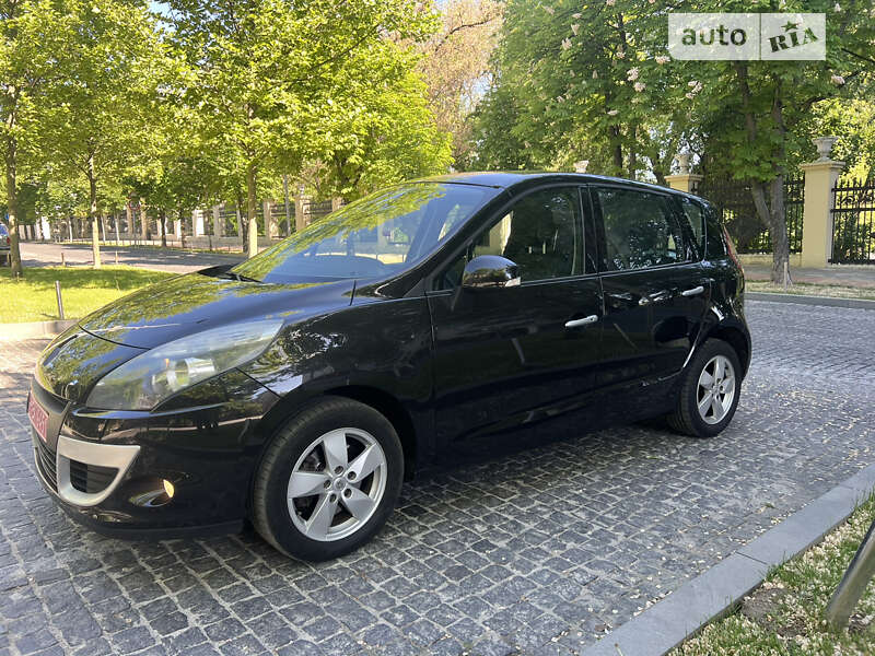 Мінівен Renault Scenic 2010 в Дніпрі