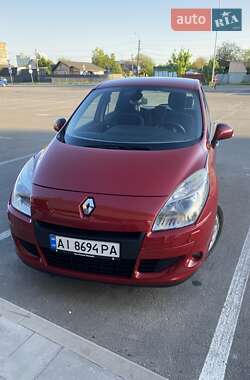 Минивэн Renault Scenic 2009 в 
