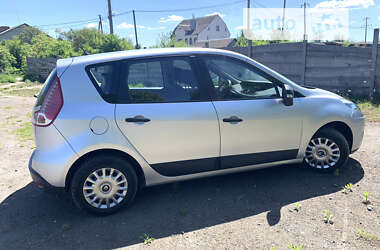 Мінівен Renault Scenic 2009 в Здолбуніві