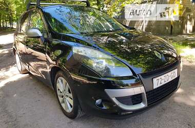 Мінівен Renault Scenic 2011 в Чернігові