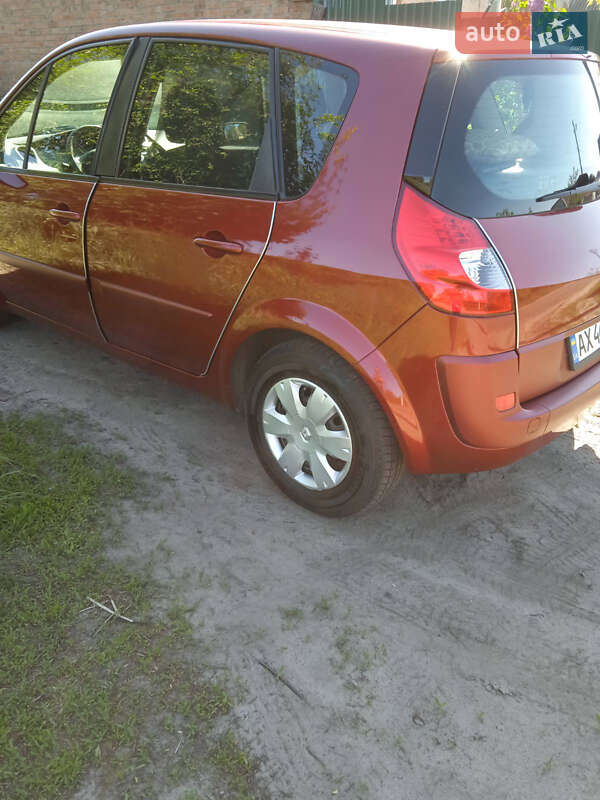 Минивэн Renault Scenic 2007 в Краснограде