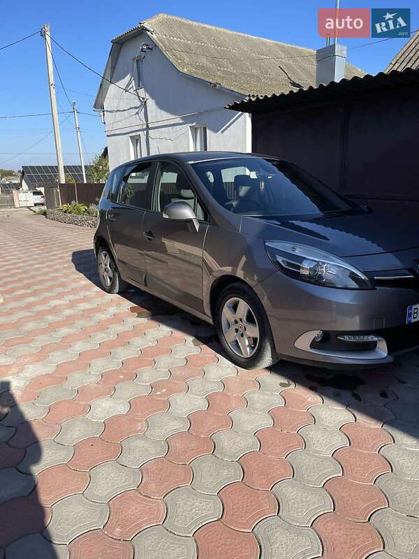 Минивэн Renault Scenic 2013 в Копычинце