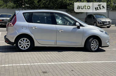 Мінівен Renault Scenic 2010 в Луцьку