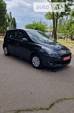 Минивэн Renault Scenic 2009 в Николаеве