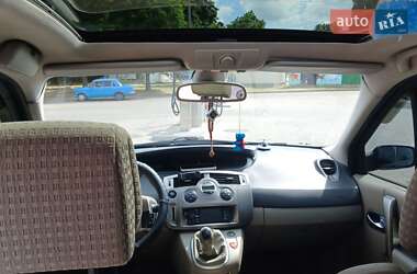 Минивэн Renault Scenic 2006 в 