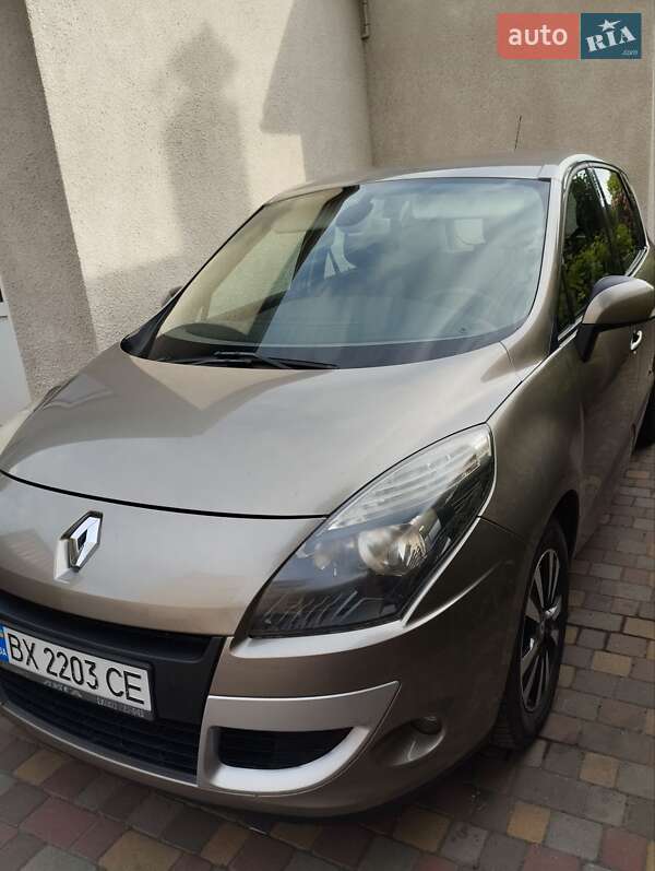 Мінівен Renault Scenic 2012 в Хмельницькому