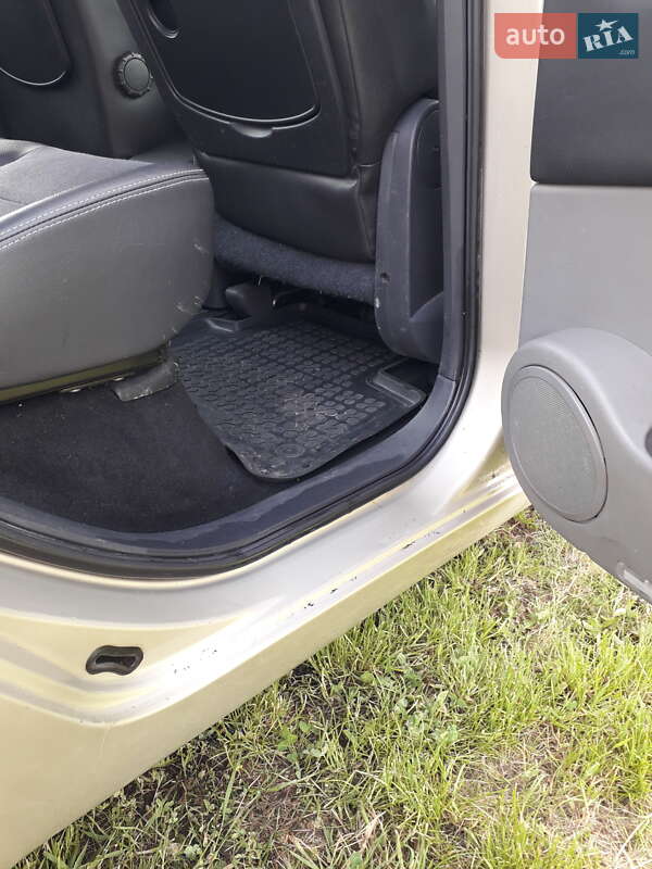 Минивэн Renault Scenic 2009 в Полтаве