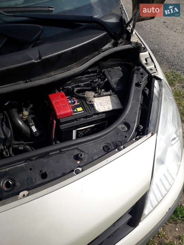 Минивэн Renault Scenic 2009 в Полтаве