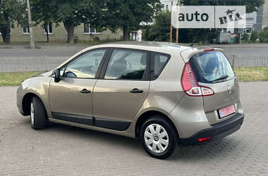 Минивэн Renault Scenic 2011 в Ровно