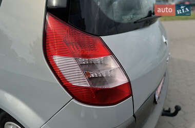 Минивэн Renault Scenic 2005 в 