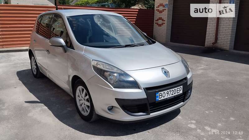 Renault Scenic 2011