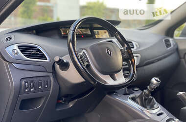 Мінівен Renault Scenic 2013 в Стрию