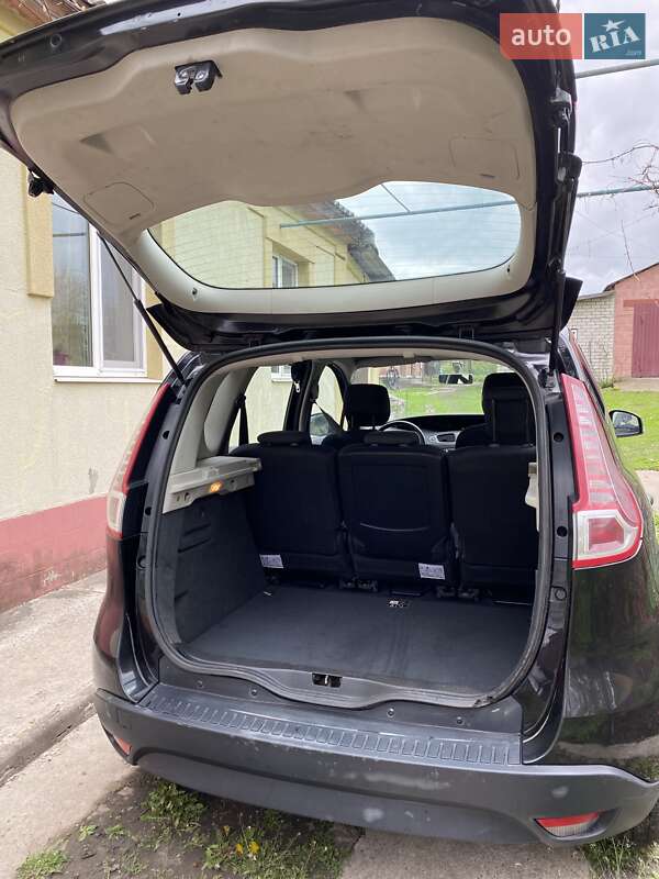 Минивэн Renault Scenic 2009 в Александрие