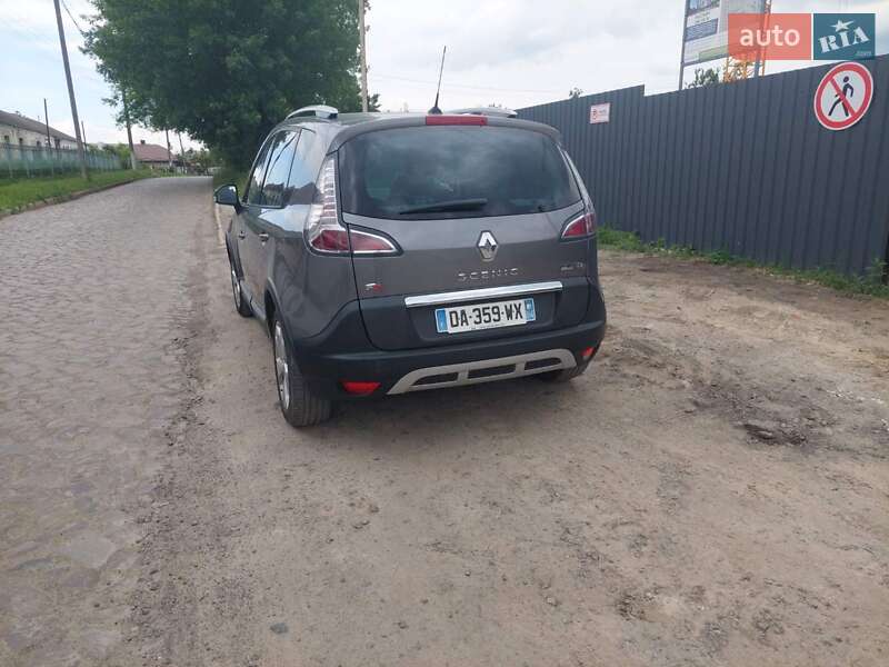 Минивэн Renault Scenic 2013 в Дубно