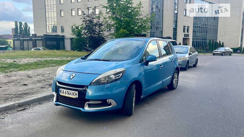 Мінівен Renault Scenic 2012 в Києві