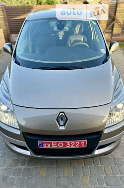 Мінівен Renault Scenic 2010 в Луцьку