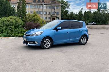Минивэн Renault Scenic 2012 в 