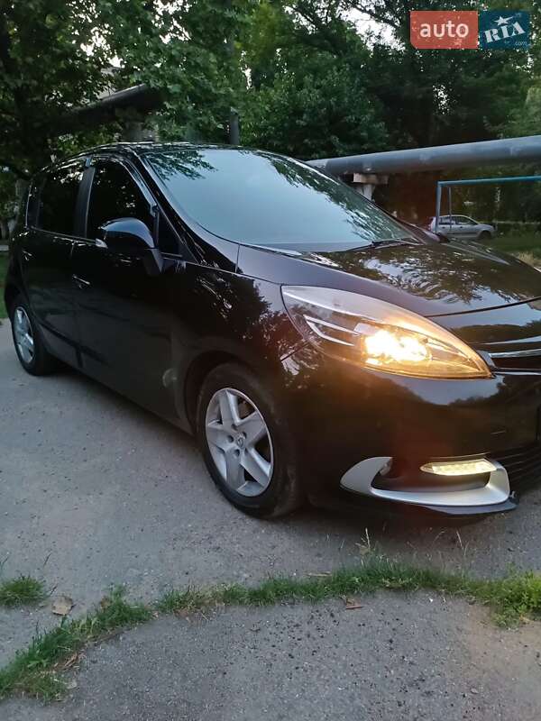 Минивэн Renault Scenic 2013 в Одессе