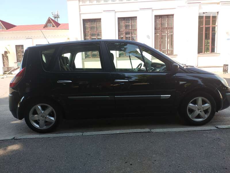 Мінівен Renault Scenic 2003 в Ромнах