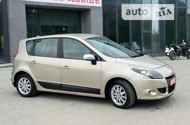 Минивэн Renault Scenic 2011 в Ровно