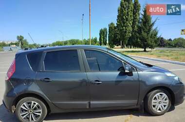 Минивэн Renault Scenic 2009 в 