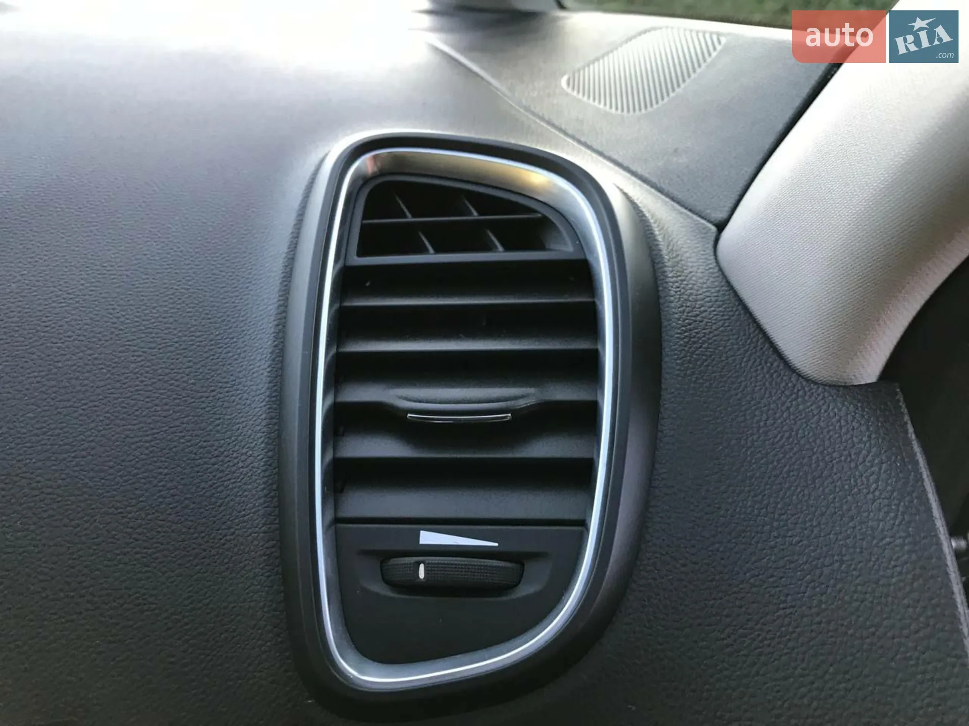 2017 Renault Scenic - мініатюра 21