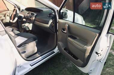 Мінівен Renault Scenic 2004 в 