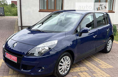 Минивэн Renault Scenic 2010 в Глобине