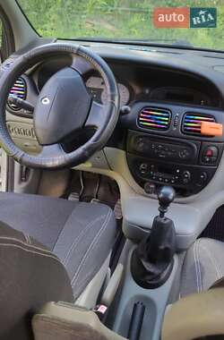 Минивэн Renault Scenic 2001 в 