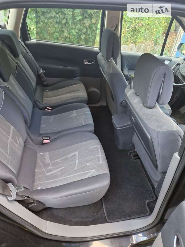 Мінівен Renault Scenic 2006 в Кривому Розі
